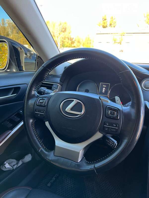 Седан Lexus IS 2017 в Днепре