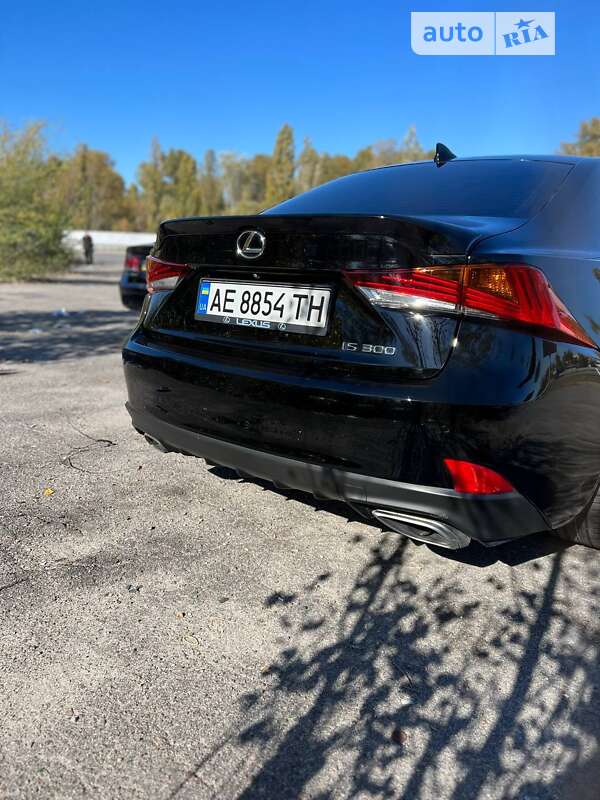 Седан Lexus IS 2017 в Днепре