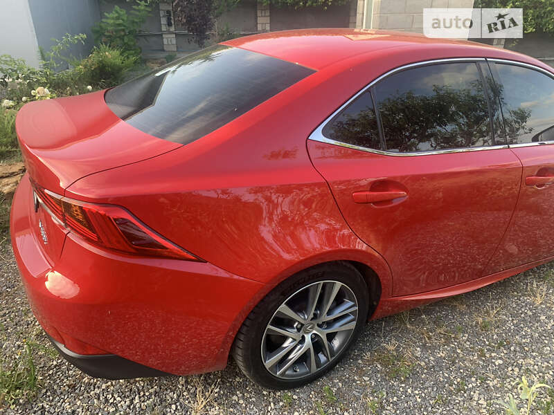 Седан Lexus IS 2017 в Николаеве