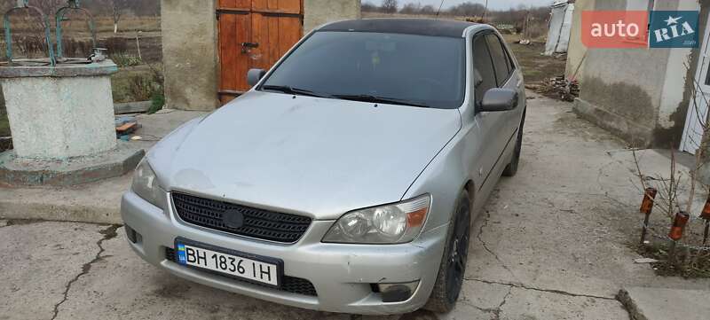 Седан Lexus IS 2001 в Одесі