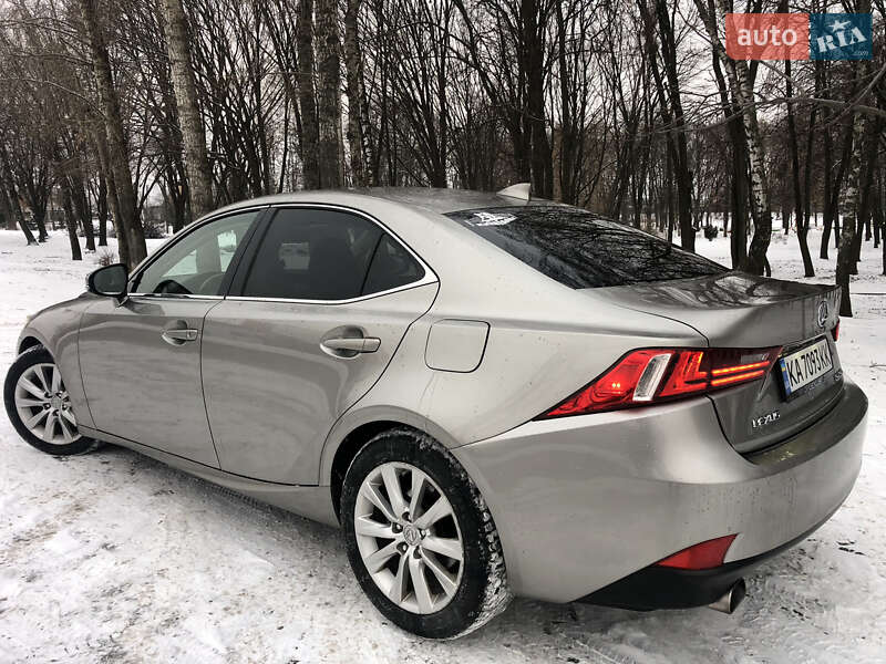 Седан Lexus IS 2014 в Киеве