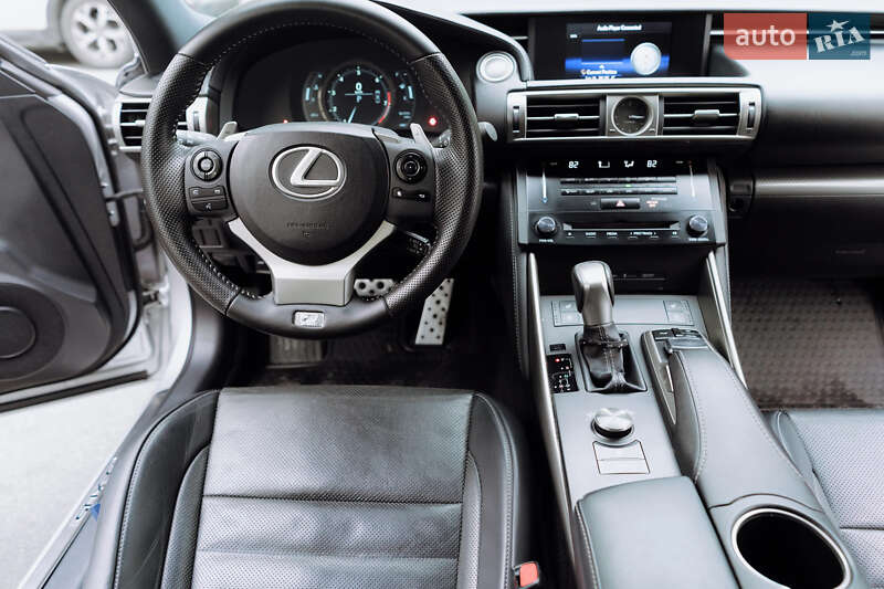 Седан Lexus IS 2013 в Киеве