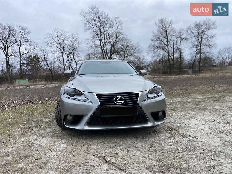 Седан Lexus IS 2013 в Полтаве