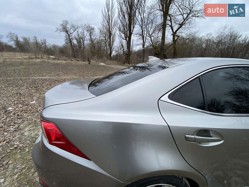 Седан Lexus IS 2013 в Полтаве