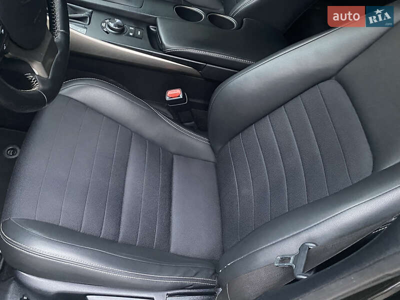 Седан Lexus IS 2014 в Одессе