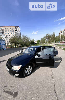 Седан Lexus IS 2000 в Краматорске