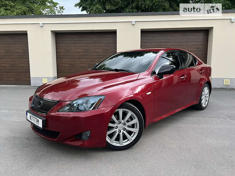 Седан Lexus IS 2006 в Виннице