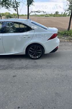 Седан Lexus IS 2018 в Мироновке