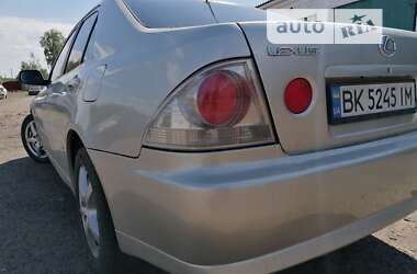 Седан Lexus IS 1999 в Ирпене