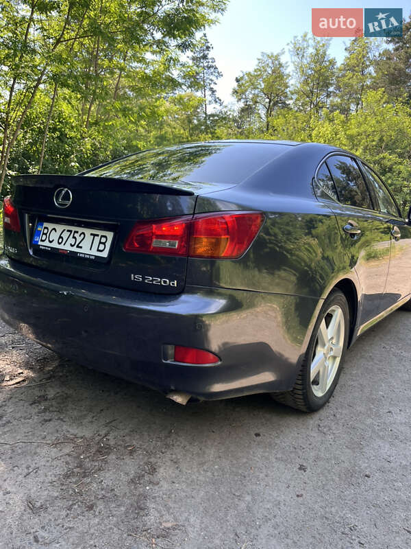 Седан Lexus IS 2007 в Жовкві