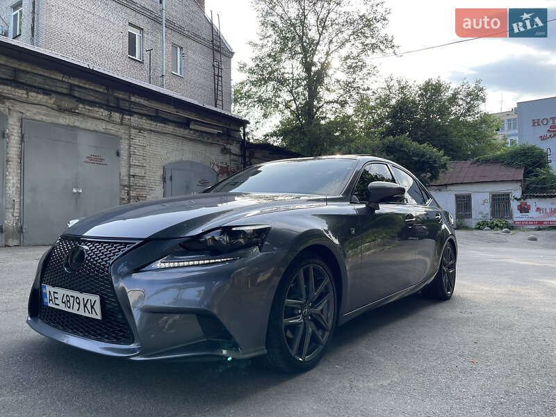 Lexus IS 2014