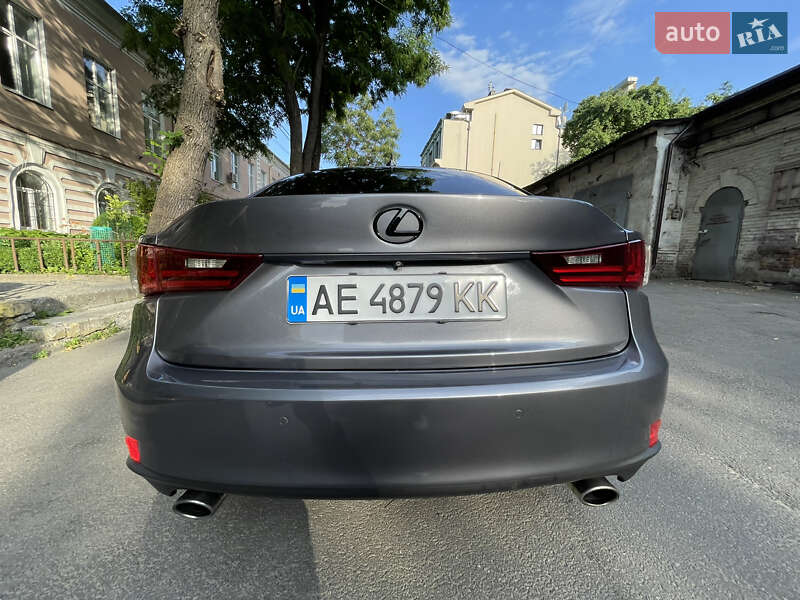 Седан Lexus IS 2014 в Дніпрі