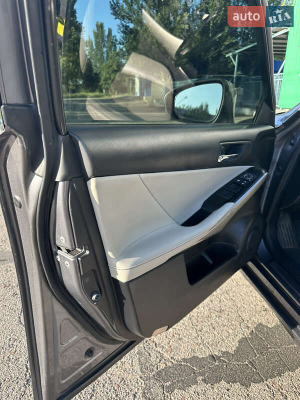 Седан Lexus IS 2014 в Одессе