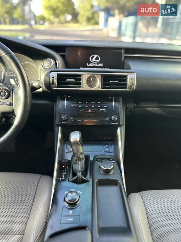 Седан Lexus IS 2014 в Одессе