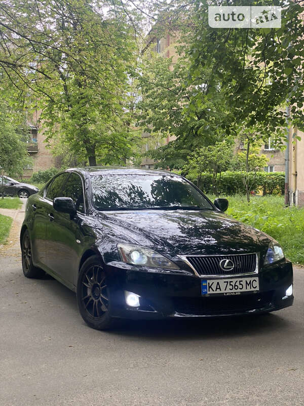 Седан Lexus IS 2007 в Киеве