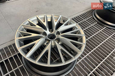 Седан Lexus IS 2013 в 