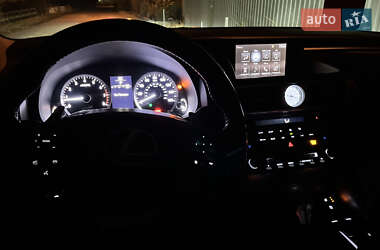 Седан Lexus IS 2013 в 