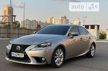 Седан Lexus IS 2015 в Киеве