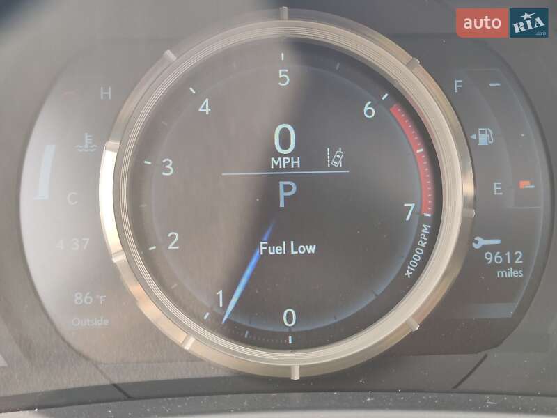 Седан Lexus IS 2018 в Киеве