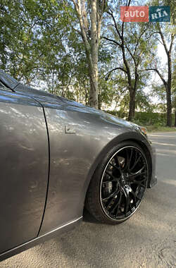 Седан Lexus IS 2014 в 