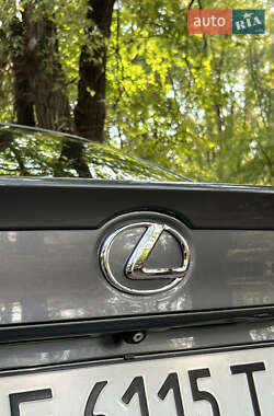 Седан Lexus IS 2014 в 