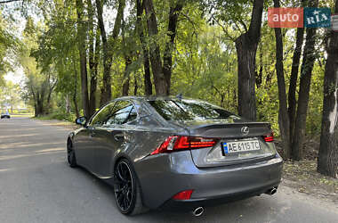 Седан Lexus IS 2014 в 