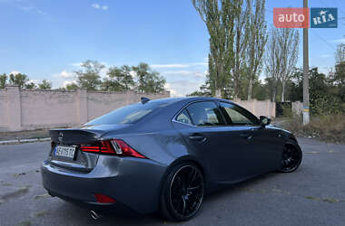 Седан Lexus IS 2014 в 