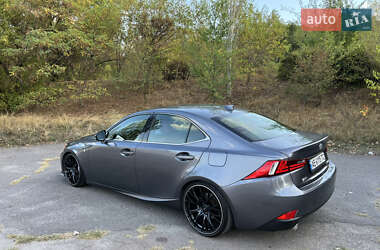 Седан Lexus IS 2014 в 
