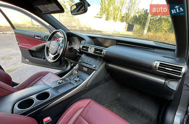 Седан Lexus IS 2014 в 