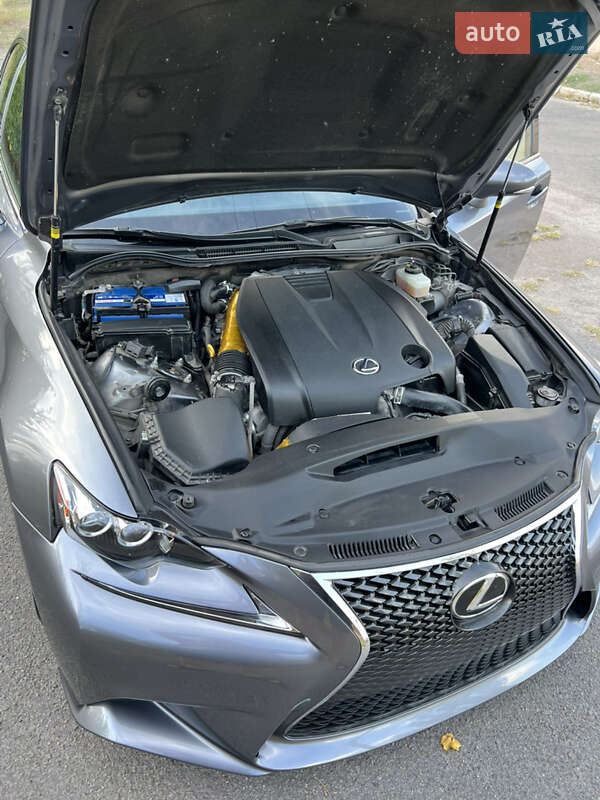 Седан Lexus IS 2014 в Каменском фото 135 Седан Lexus IS 2014 в Каменском