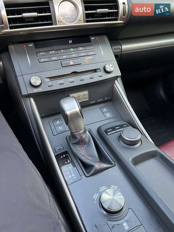 Седан Lexus IS 2014 в Каменском фото 156 Седан Lexus IS 2014 в Каменском