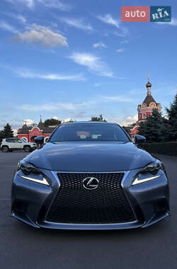 Седан Lexus IS 2014 в 