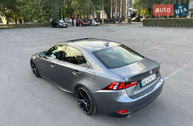 Седан Lexus IS 2014 в 