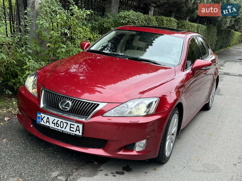 Седан Lexus IS 2010 в Киеве фото 15 Седан Lexus IS 2010 в Киеве