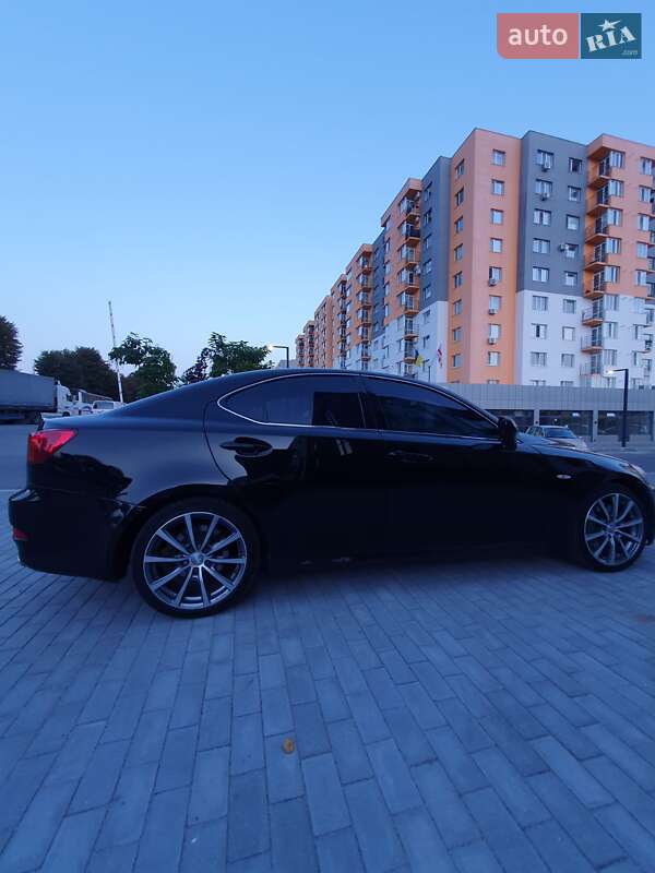 Седан Lexus IS 2007 в Виннице