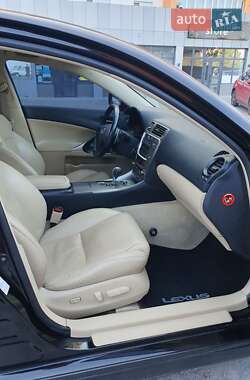 Седан Lexus IS 2007 в Виннице