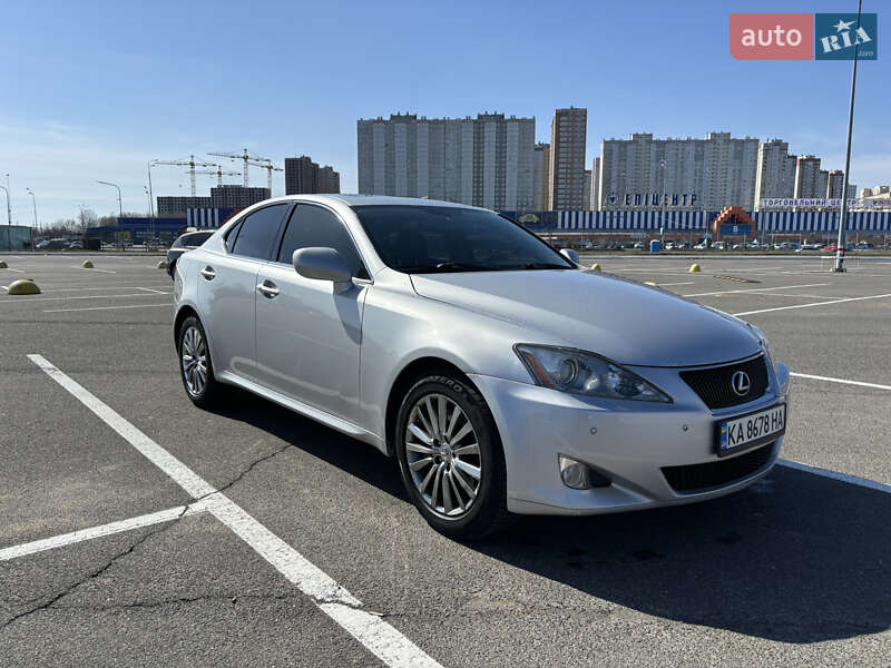 Седан Lexus IS 2007 в Киеве