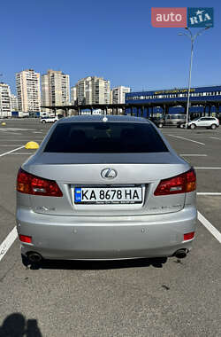 Седан Lexus IS 2007 в Киеве