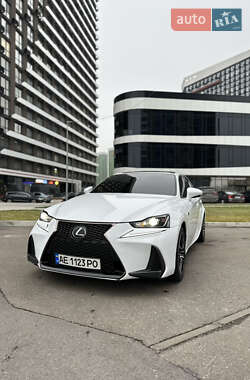 Седан Lexus IS 2017 в Киеве