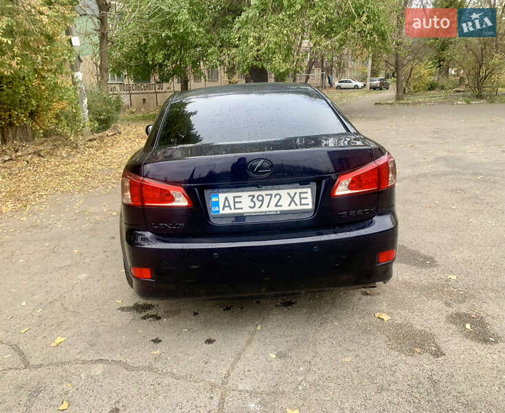 Седан Lexus IS 2011 в Кривом Роге