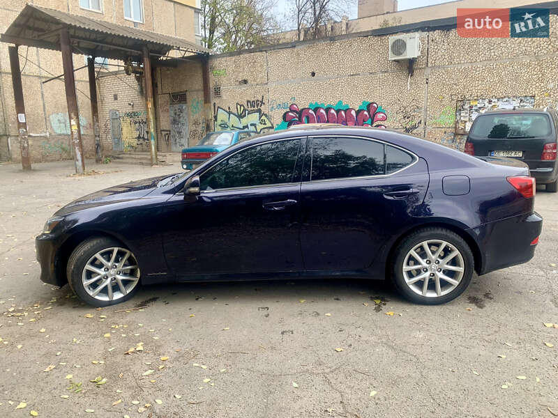 Седан Lexus IS 2011 в Кривом Роге