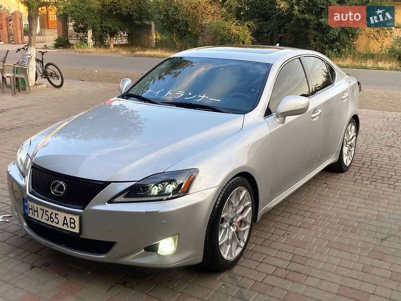 Седан Lexus IS 2007 в Березівці