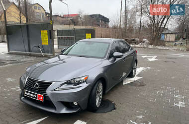 Седан Lexus IS 2015 в Киеве