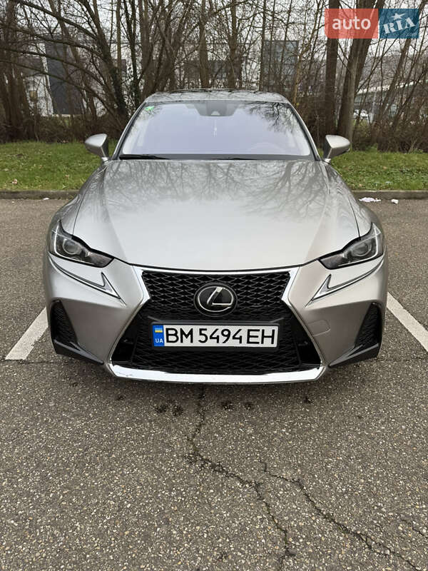 Седан Lexus IS 2017 в Львове фото 4 Седан Lexus IS 2017 в Львове