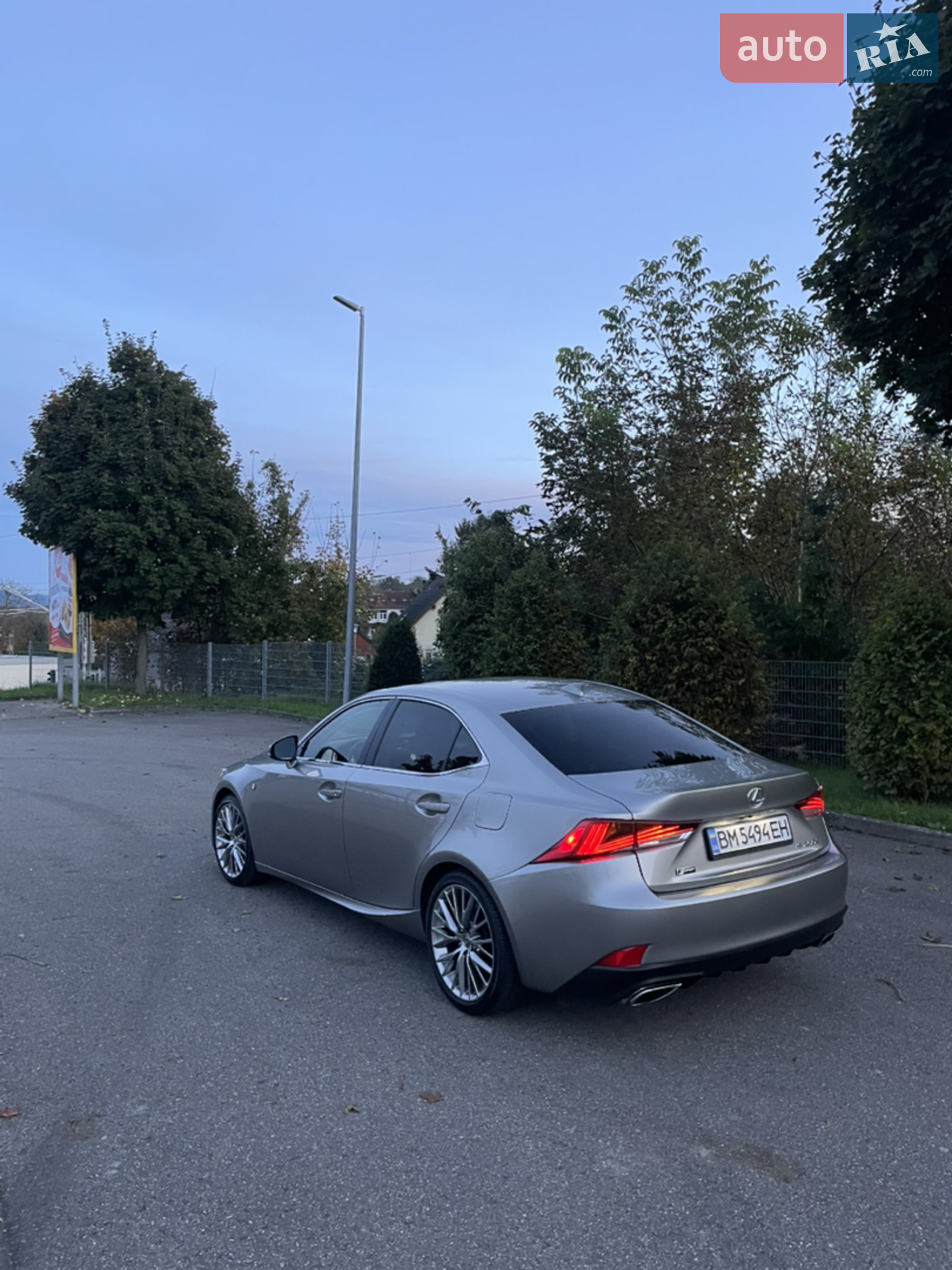 2017 Lexus IS - мініатюра 23