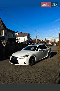 Седан Lexus IS 2014 в 