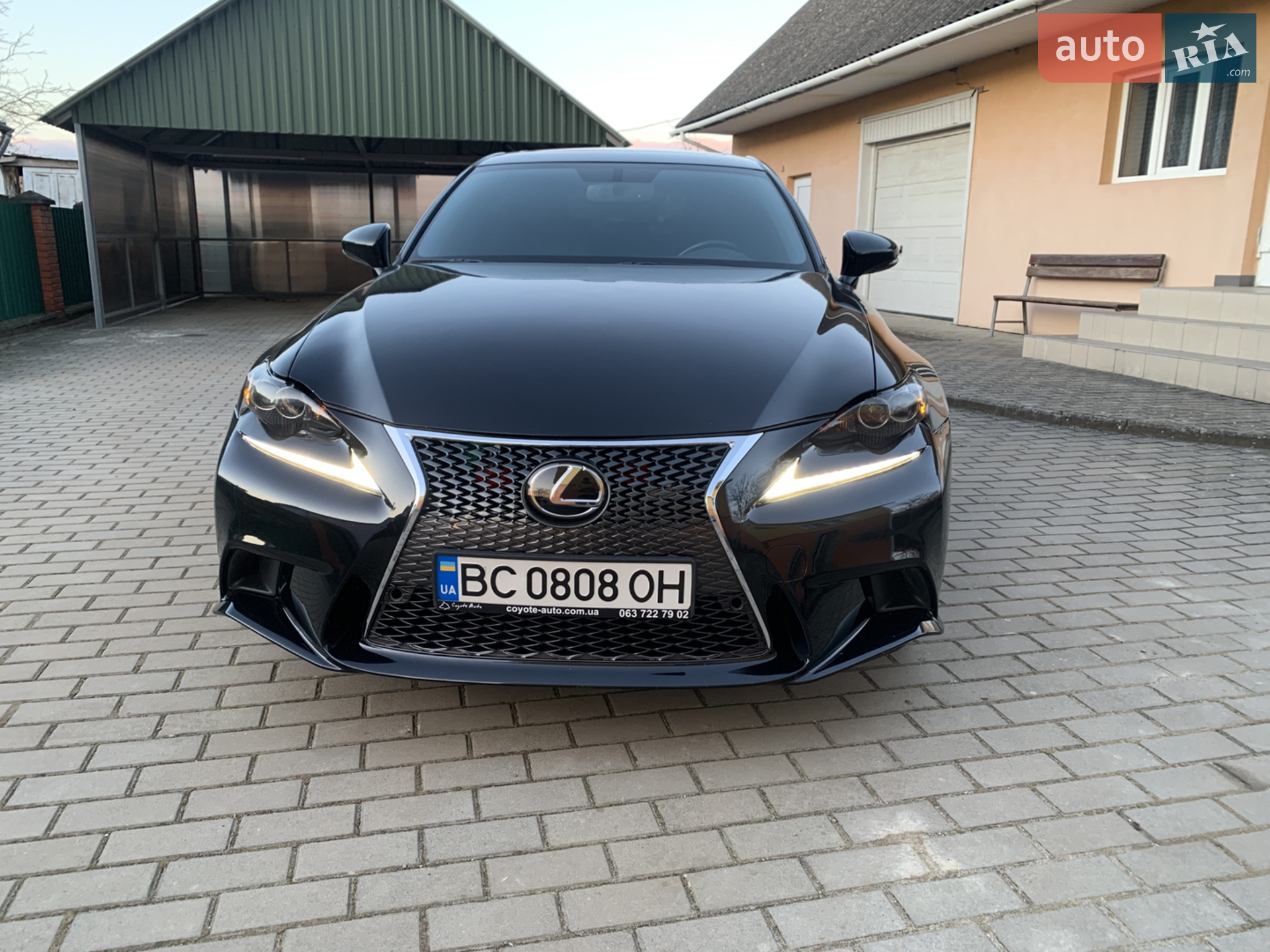 2014 Lexus IS - мініатюра 3
