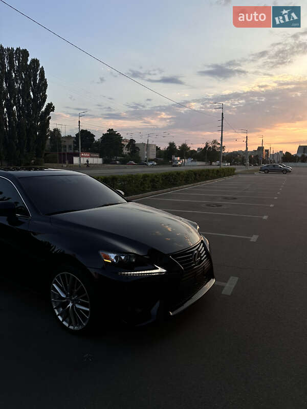 Седан Lexus IS 2013 в Києві фото 14 Седан Lexus IS 2013 в Києві