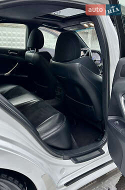Седан Lexus IS 2012 в 