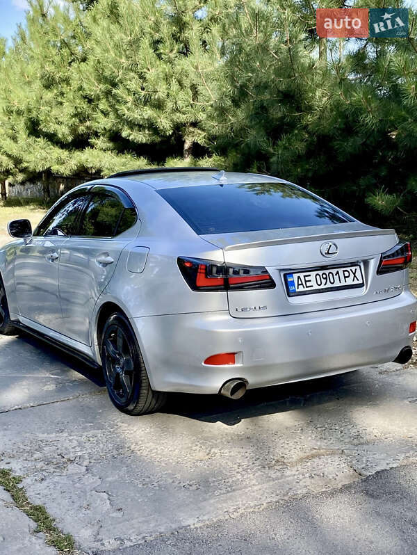 Седан Lexus IS 2008 в Верхнеднепровске